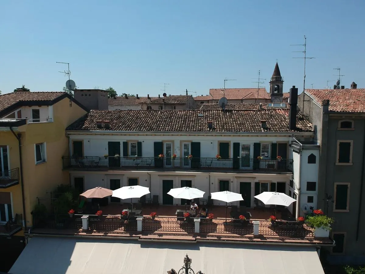 Fiori Sull'Acqua Apartments Peschiera del Garda