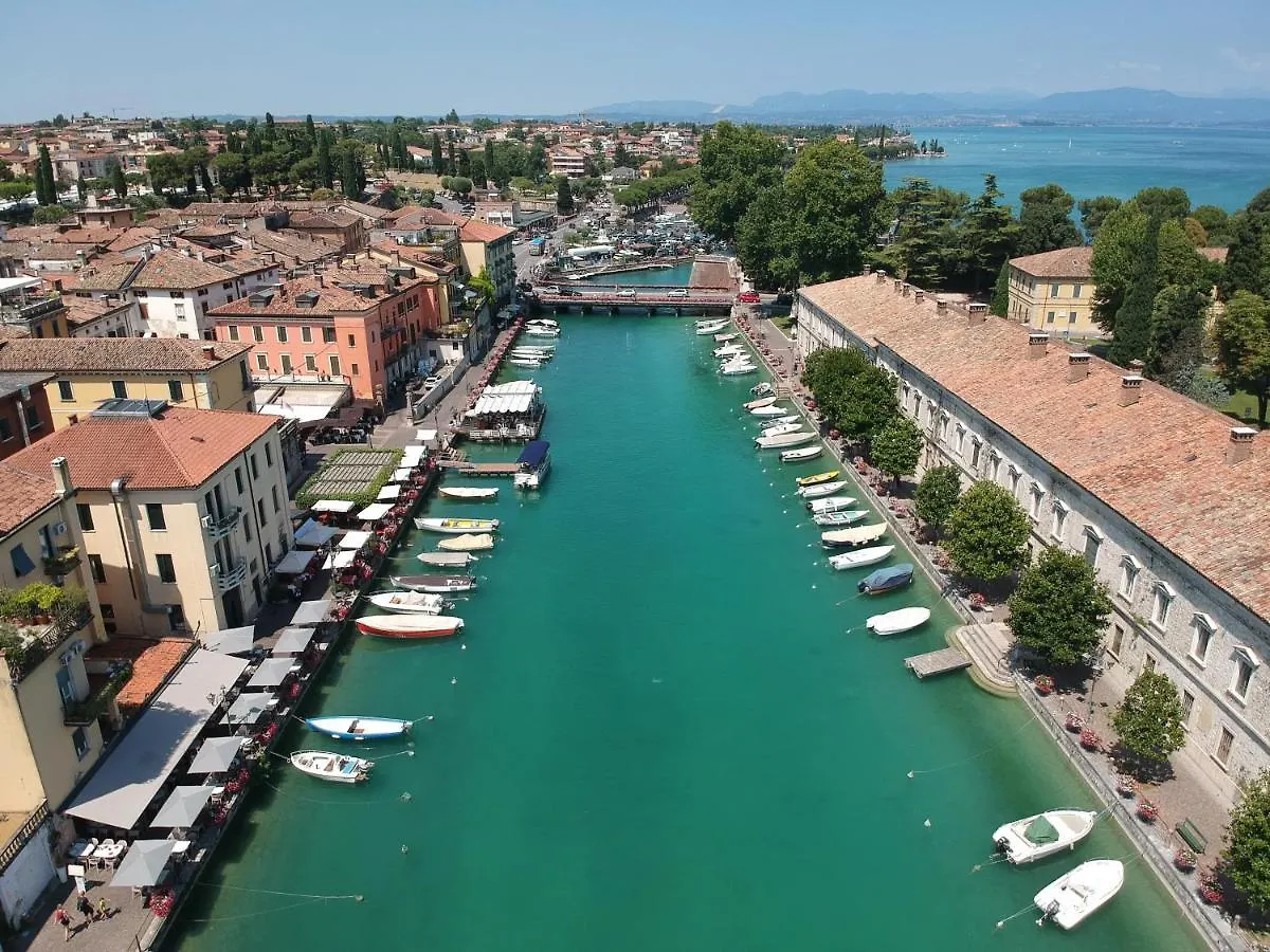 Fiori Sull'Acqua Apartments Peschiera del Garda