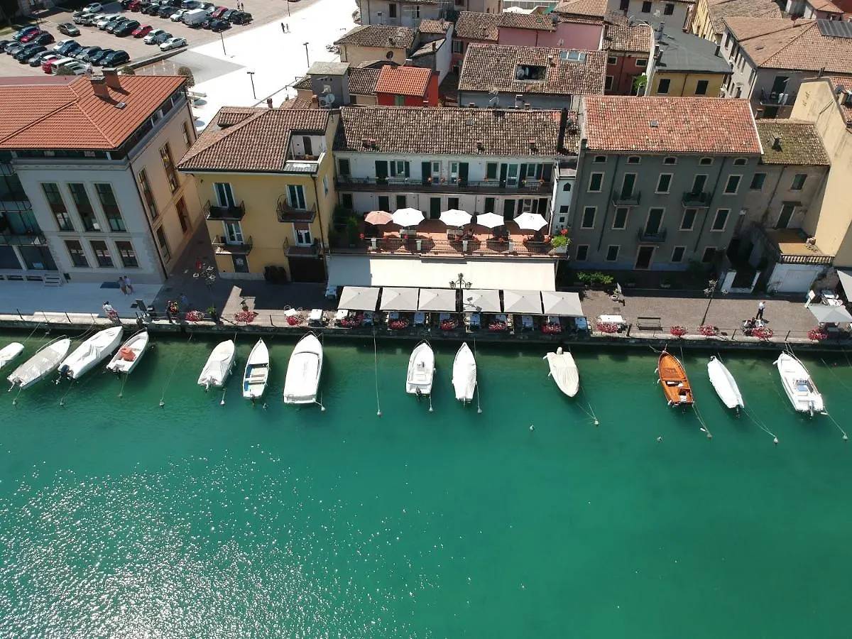 Fiori Sull'Acqua Apartments Peschiera del Garda 0*,