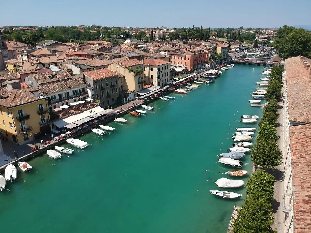 Fiori Sull'Acqua Apartments Peschiera del Garda
