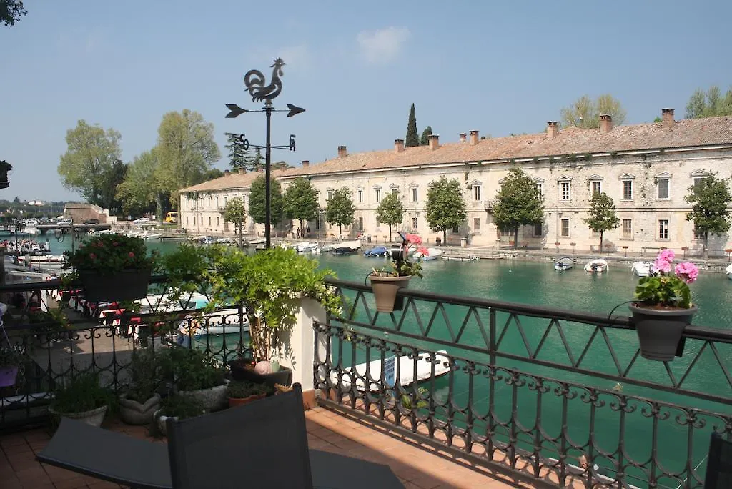Fiori Sull'Acqua Apartments Peschiera del Garda